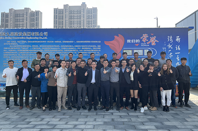 马銮湾新城孚中央北安置房现场管理团队